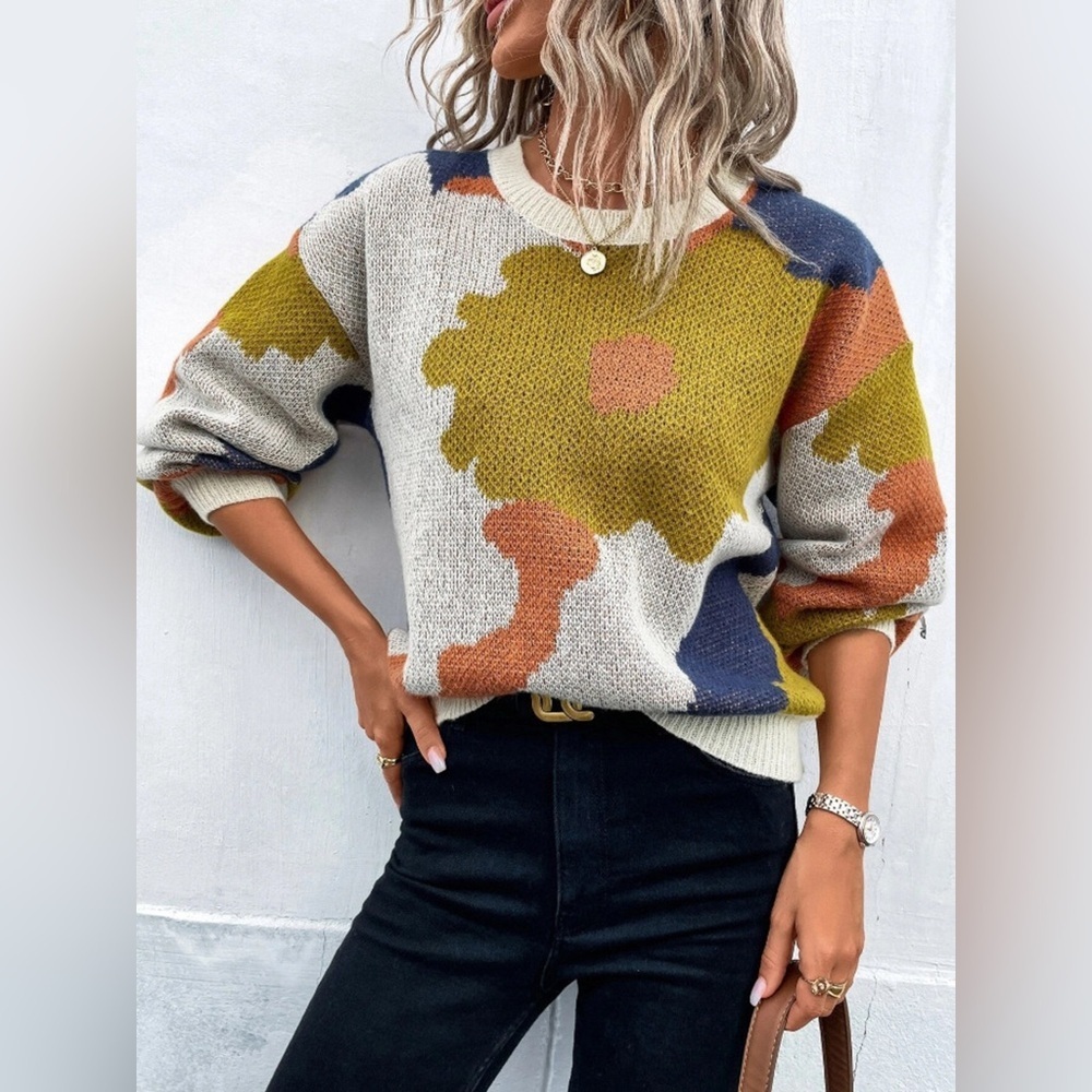 Floral Pattern Round Neck Sweater - Picture 9 of 16